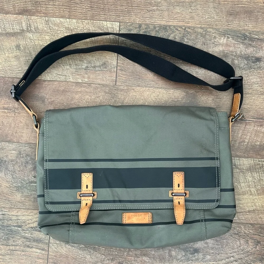 FOSSIL CANVAS CROSSBODY MESSENGER bag Olive Green/Grey w/Black